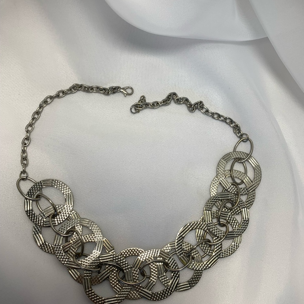 Silver Metal Ringed Necklace - Picture 4 of 4
